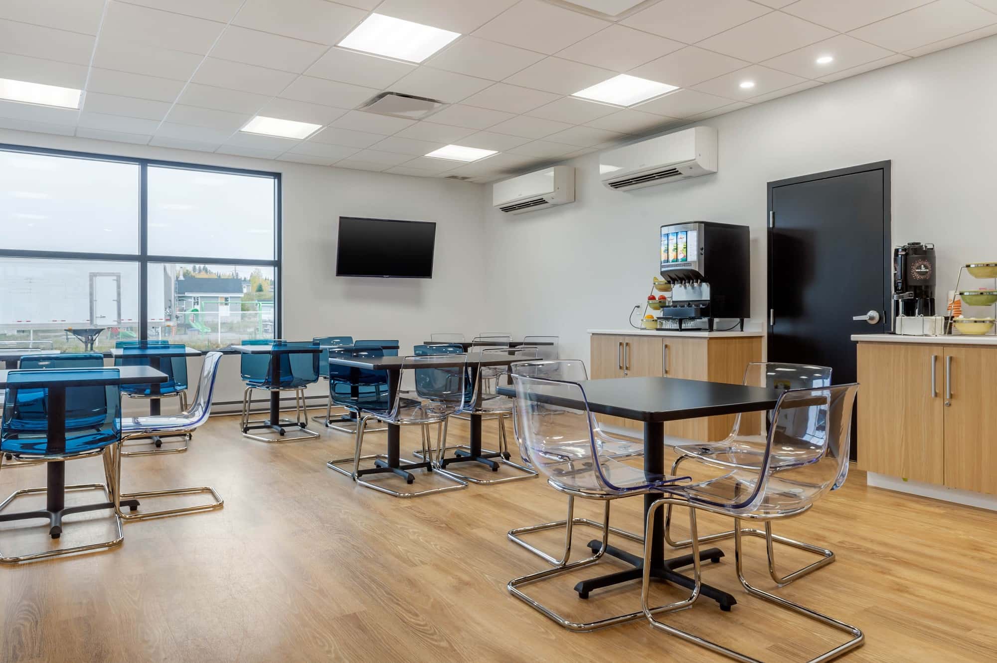 Salle de déjeuner du Rodeway Inn Pikogan/Amos