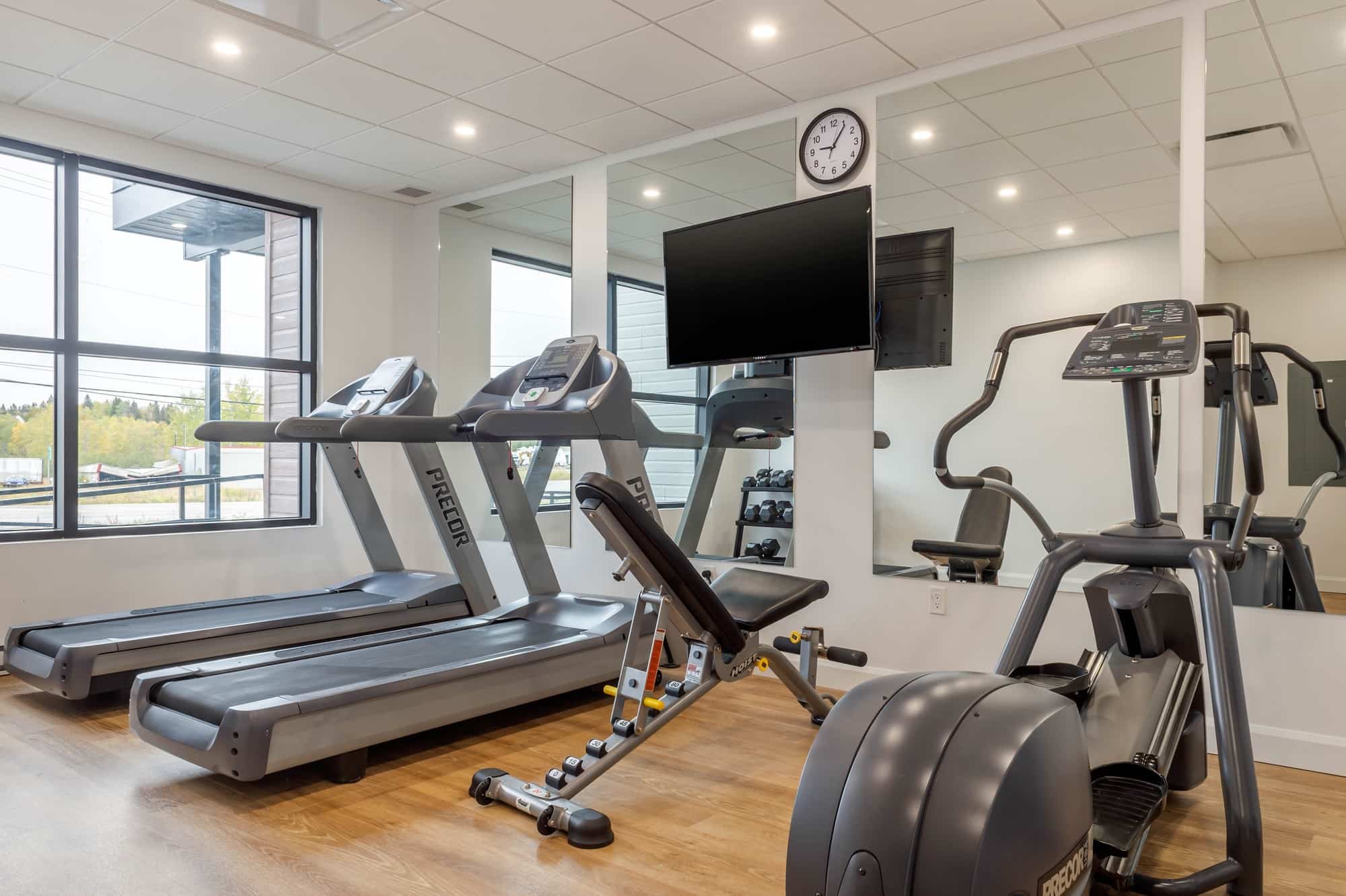 Salle d'entraînement du Rodeway Inn Pikogan/Amos